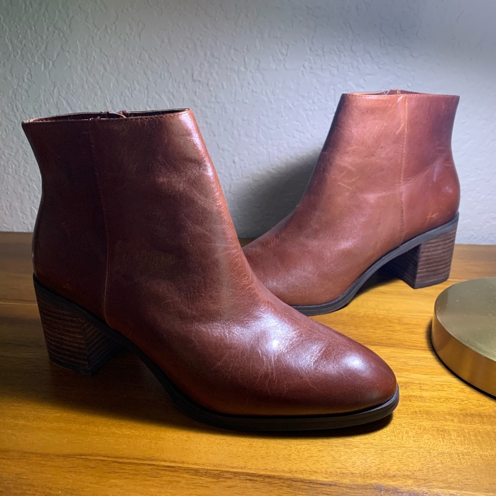 Enzo Angiolini brown boots